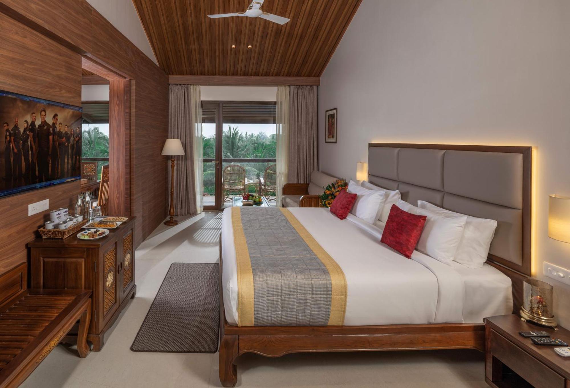 Uday Suites - The Airport Hotel Thiruvananthapuram Exterior foto